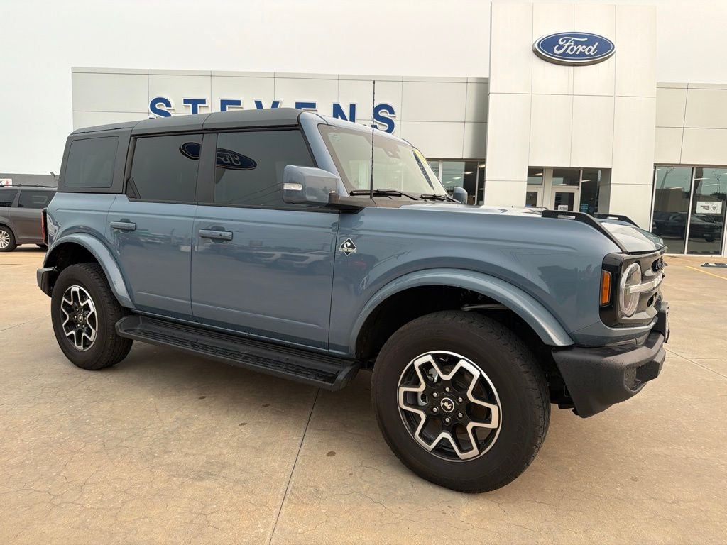 2025 Ford Bronco Outer Banks in Azure Gray Metallic — front three-quarter view